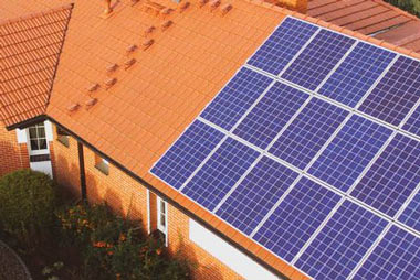 Typische Solaranlage in der Schweiz